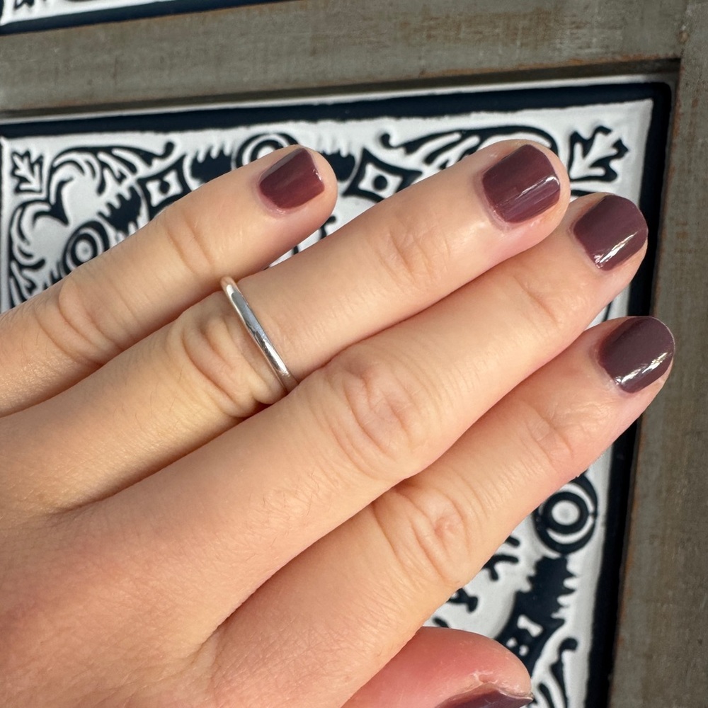 14k white gold wedding band size 5.5